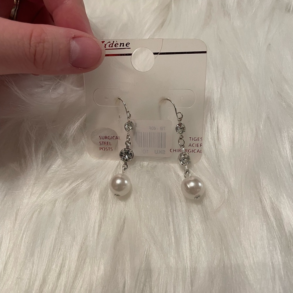 BNWT Adène Pearl Dangle Earrings